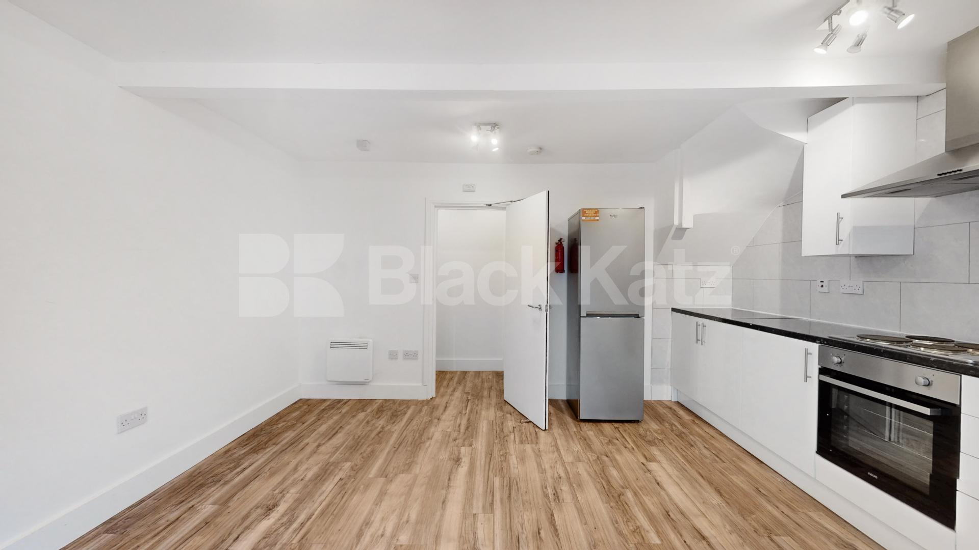 Spacious two bed set within a period house minutes to tube and shops Camden Road, Camden